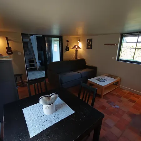 Maison 2- 4 Personnes Avec Jardin Privatif Clos Holiday home *